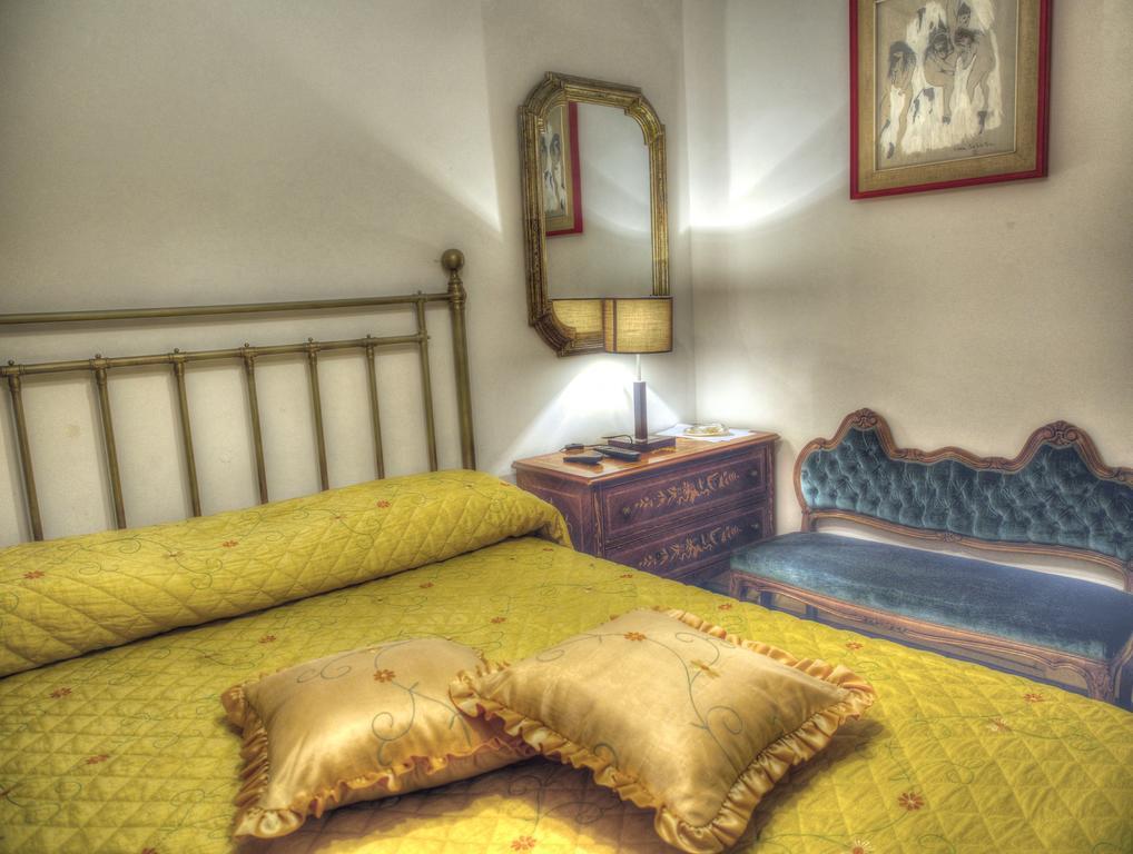Villa Donna Fausta アジェーロラ 部屋 写真