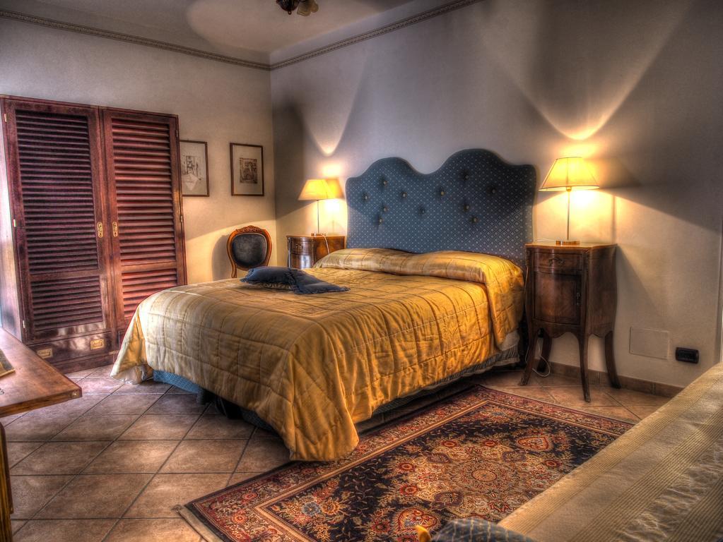 Villa Donna Fausta アジェーロラ 部屋 写真